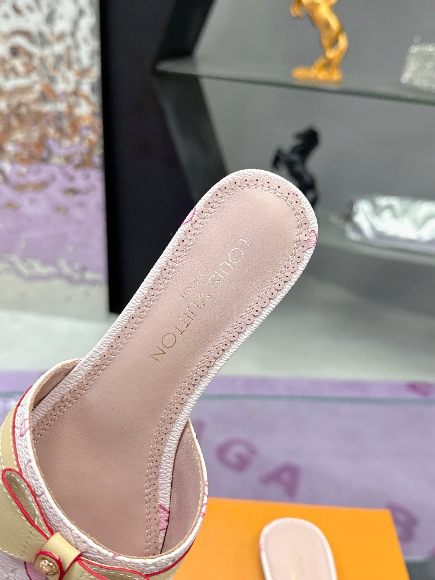 New luxury fashion Ladies' high-heeled sandals