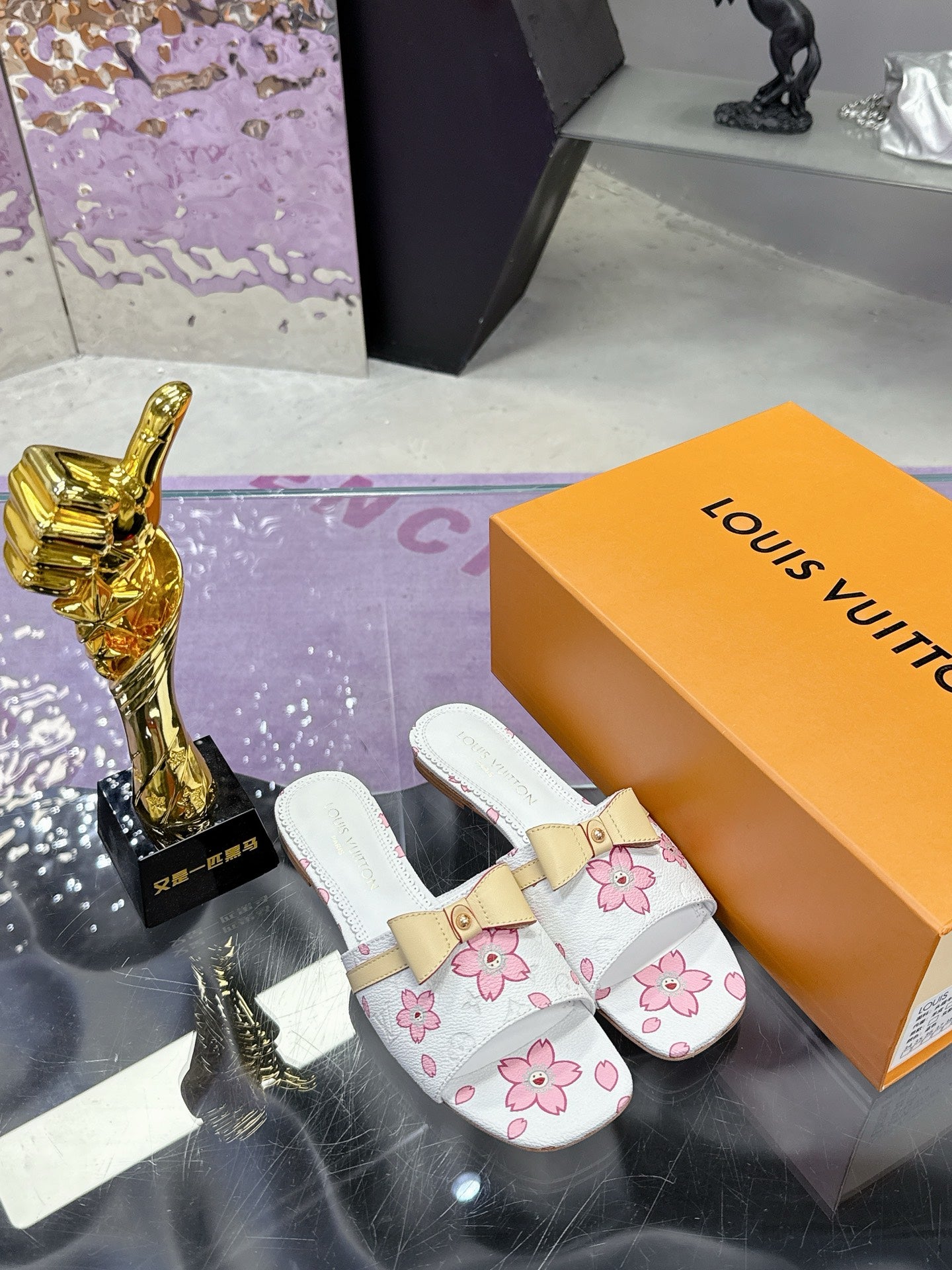 New luxury fashion Ladies' high-heeled sandals