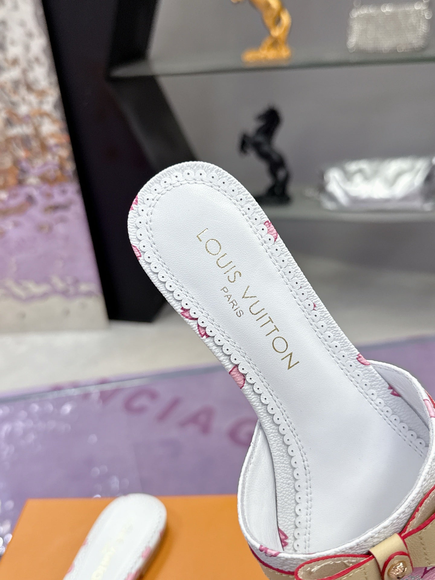 New luxury fashion Ladies' high-heeled sandals