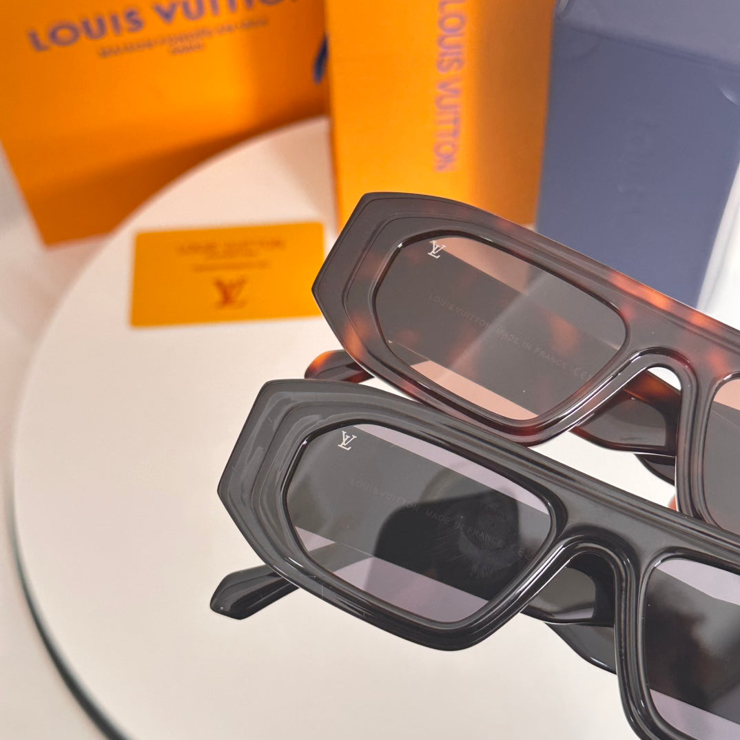 New Fashionable, Elegant, Comfortable, Lightweight, Exquisite  Sunglasses