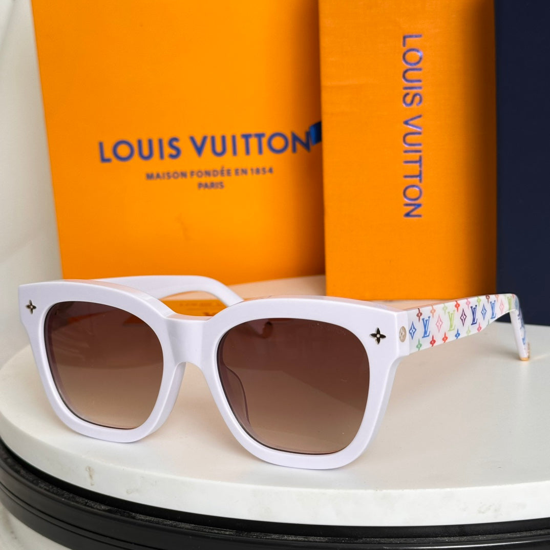 New Fashionable, Elegant, Comfortable, Lightweight, Exquisite  Sunglasses