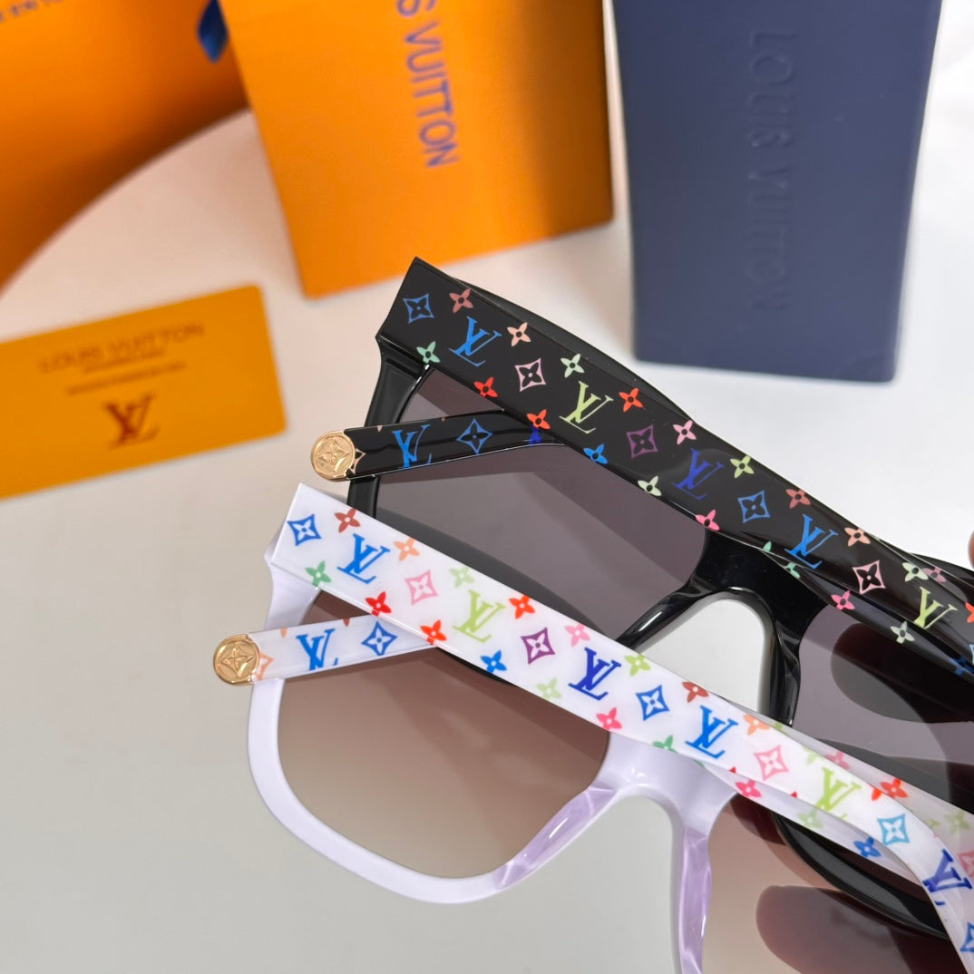 New Fashionable, Elegant, Comfortable, Lightweight, Exquisite  Sunglasses