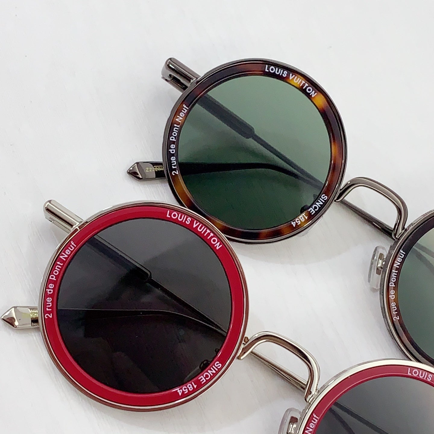 New Fashionable, Elegant, Comfortable, Lightweight, Exquisite  Sunglasses