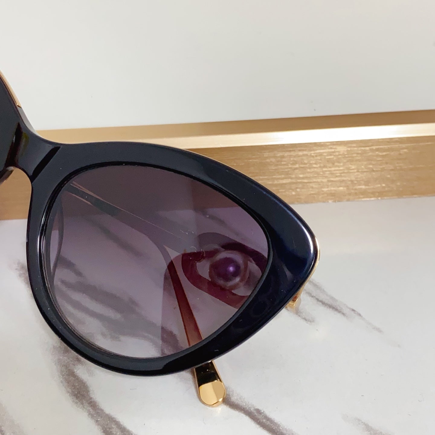 New Fashionable, Elegant, Comfortable, Lightweight, Exquisite  Sunglasses
