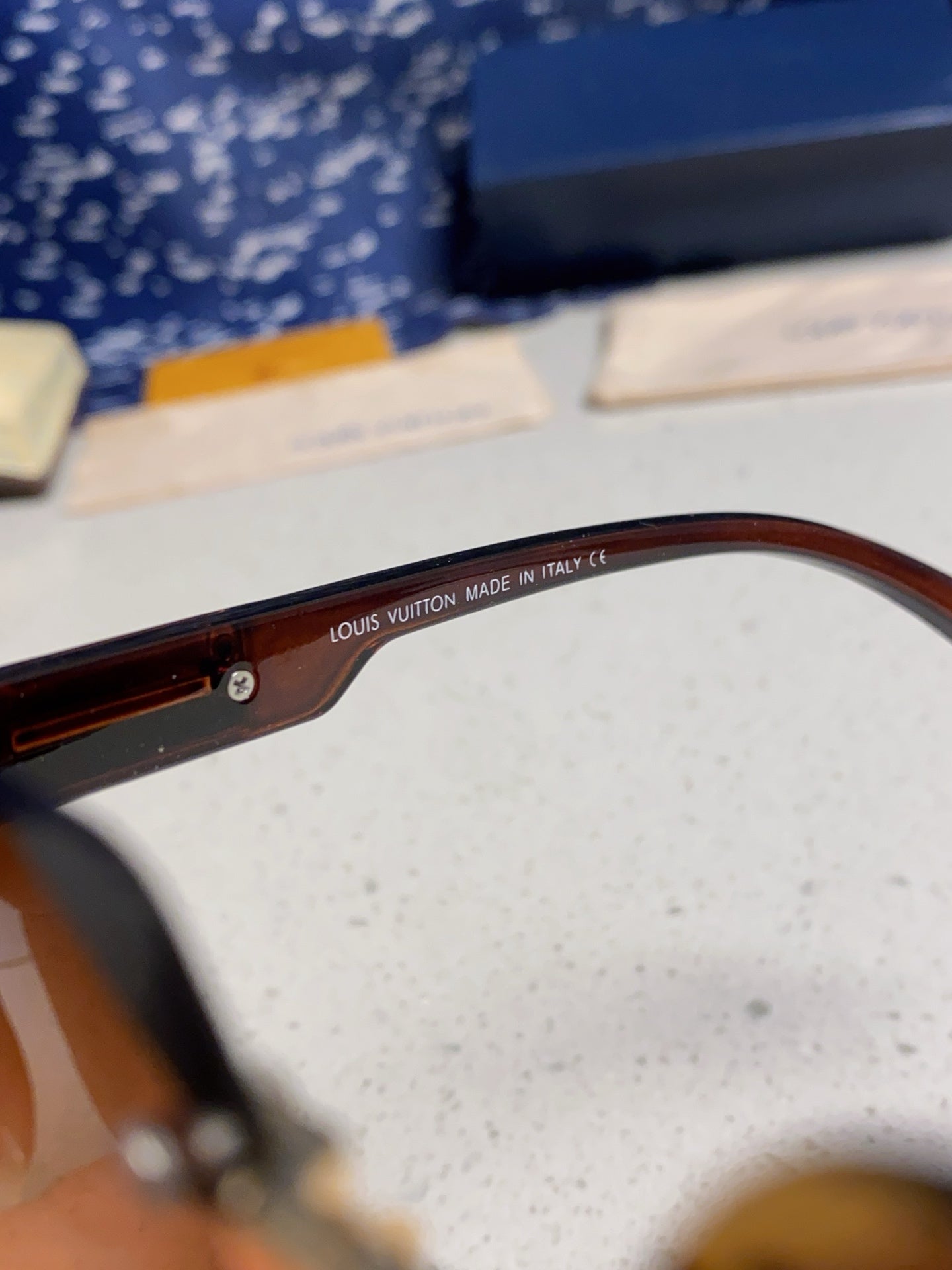 New Fashionable, Elegant, Comfortable, Lightweight, Exquisite  Sunglasses