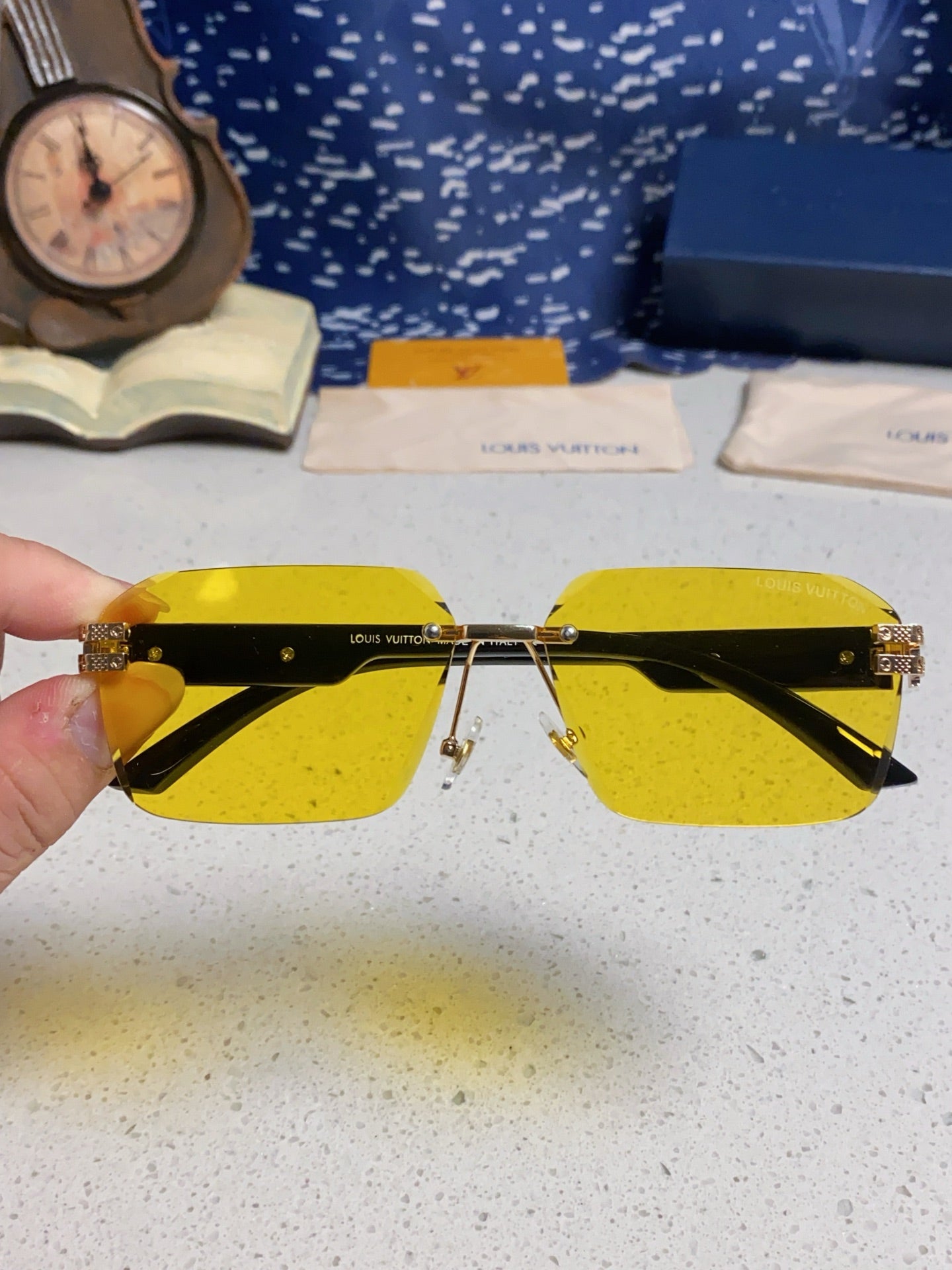 New Fashionable, Elegant, Comfortable, Lightweight, Exquisite  Sunglasses