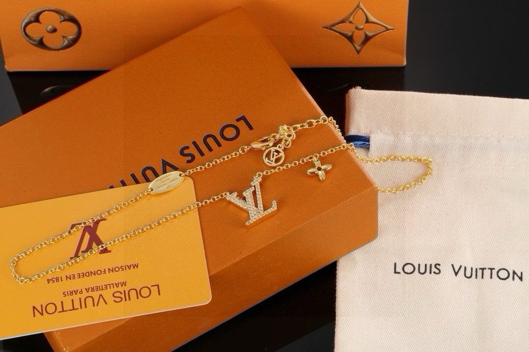 New Fashion Luxury Exquisite Women's Necklace