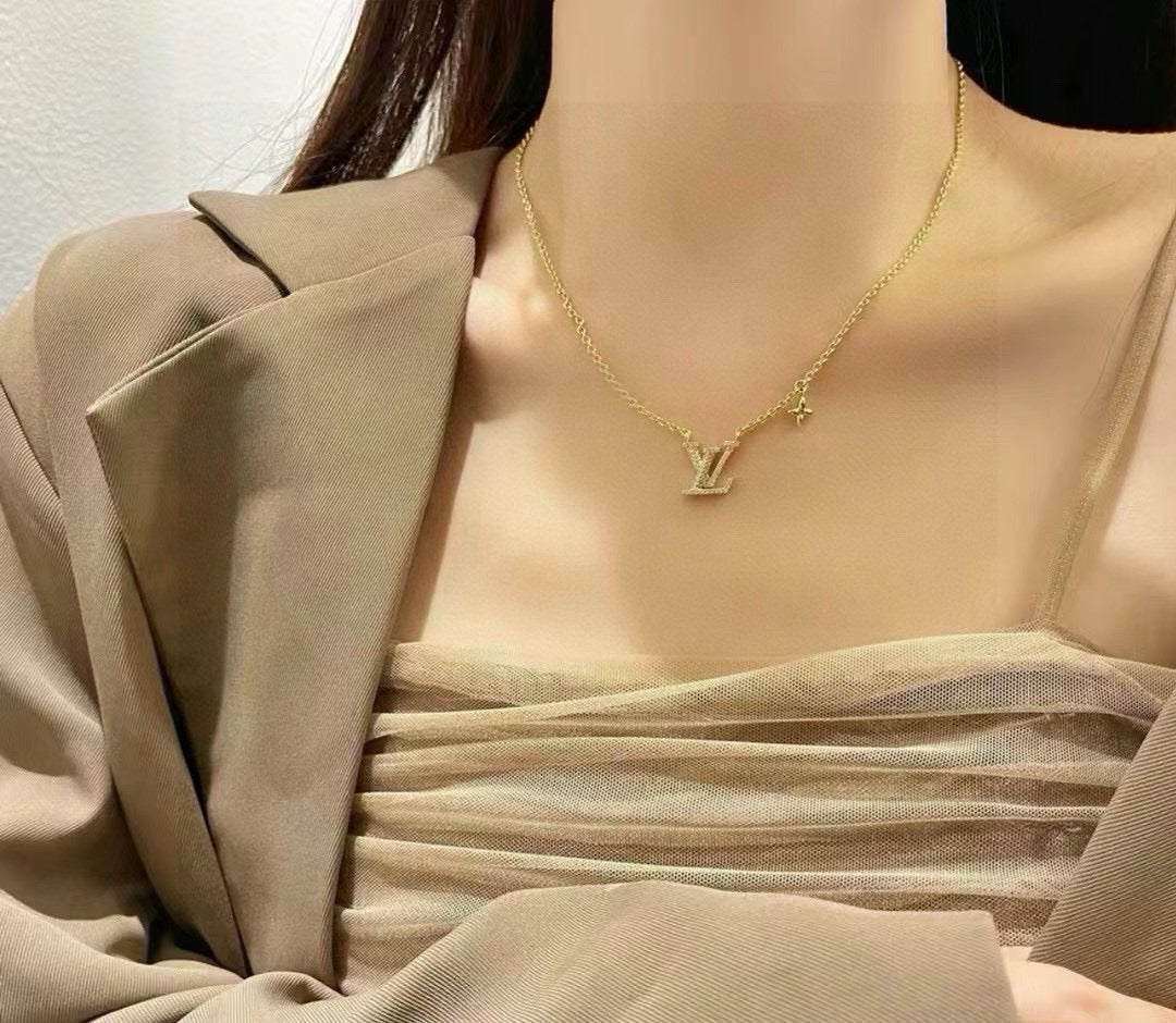 New Fashion Luxury Exquisite Women's Necklace