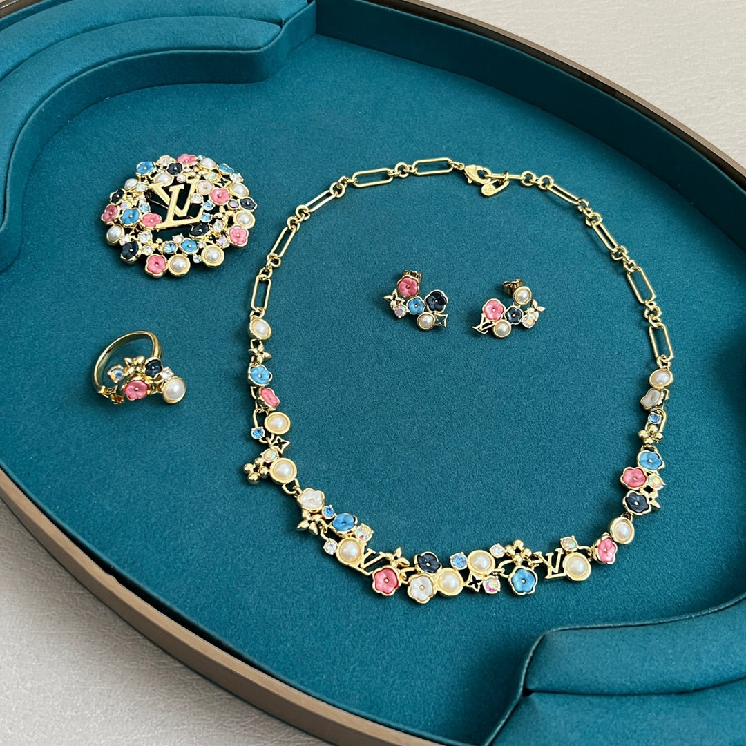 New Fashion Luxury Exquisite Women's  Necklace
