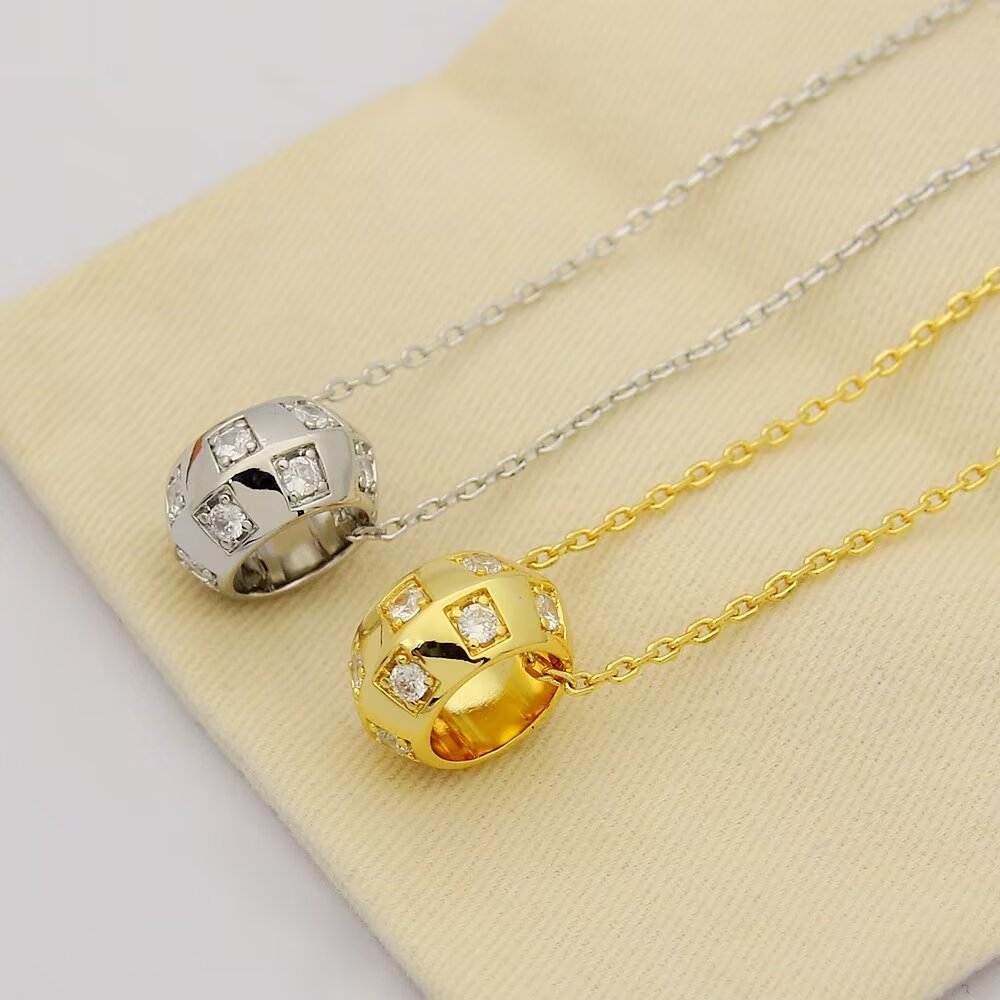 New Fashion Luxury Exquisite Women's Plaque Necklace