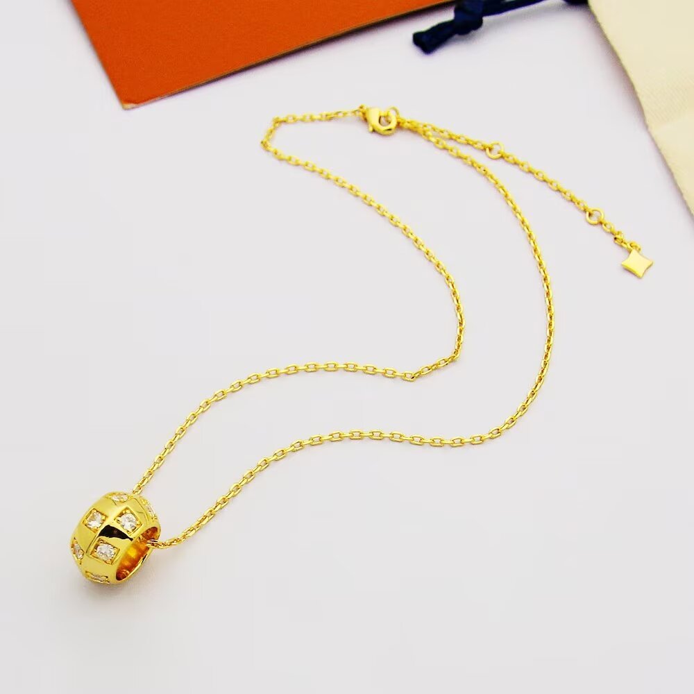 New Fashion Luxury Exquisite Women's Plaque Necklace