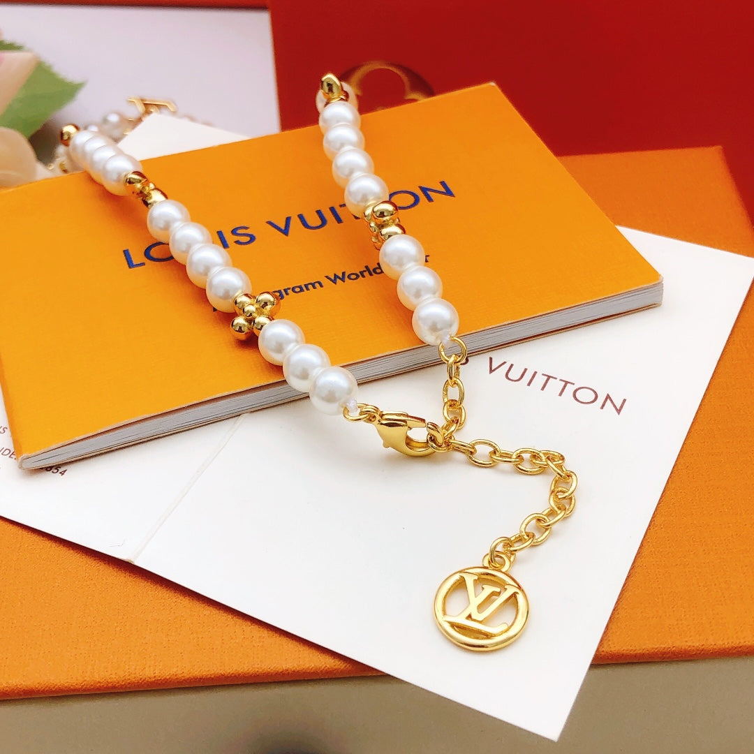 New Fashion Luxury Exquisite Women's  Pearl Necklace