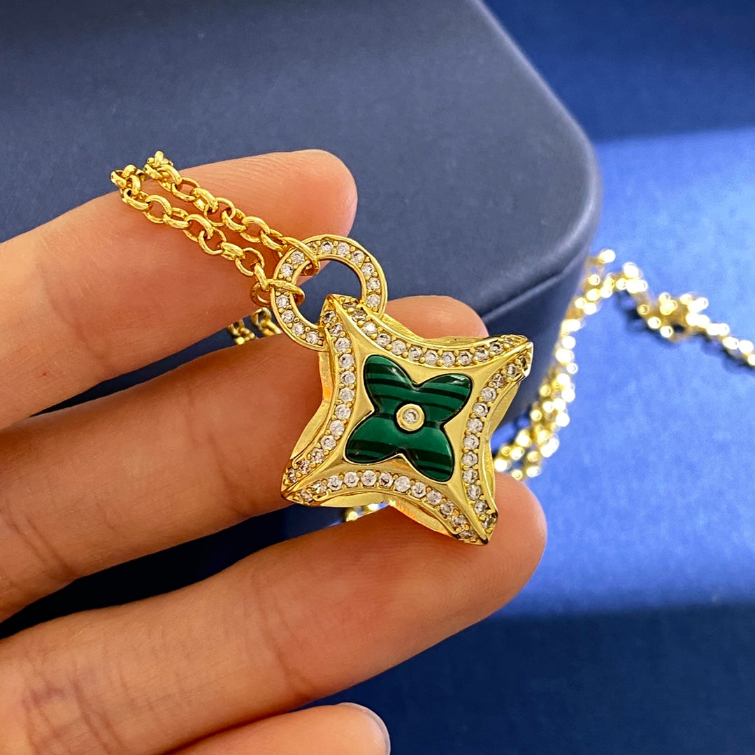 New Fashion Luxury Exquisite Women's Diamond studded cross flower emerald jade necklace