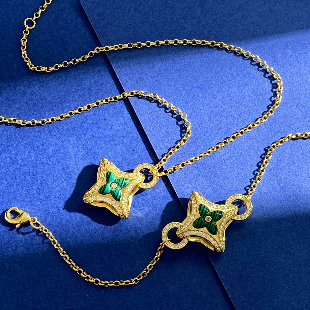 New Fashion Luxury Exquisite Women's Diamond studded cross flower emerald jade necklace