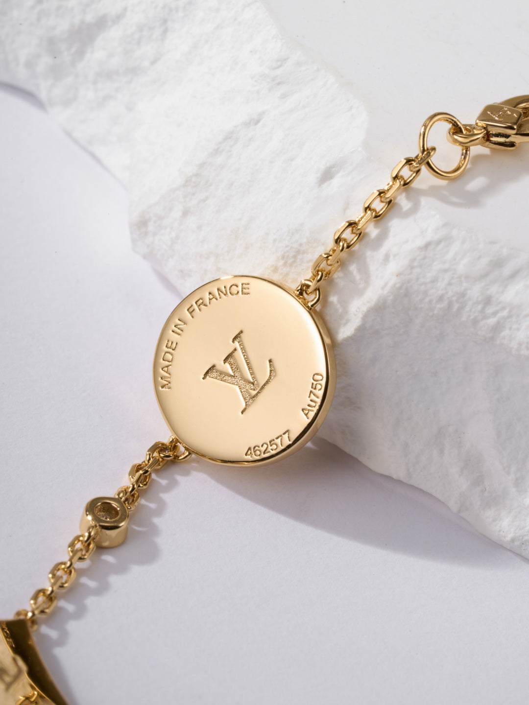 New Fashion Luxury Exquisite Women's Monogram Flower Bracelet