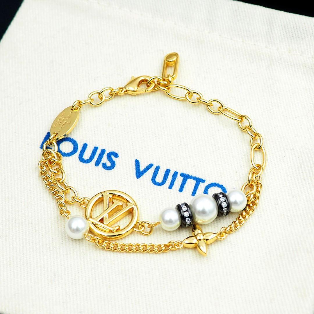 New Fashion Luxury Exquisite Women's  MdchightPeerl Bracelet