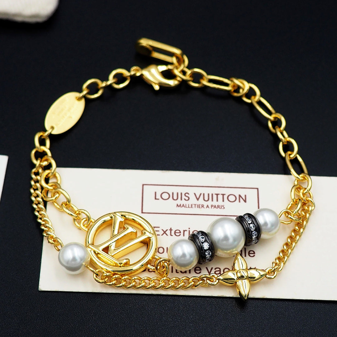 New Fashion Luxury Exquisite Women's  MdchightPeerl Bracelet