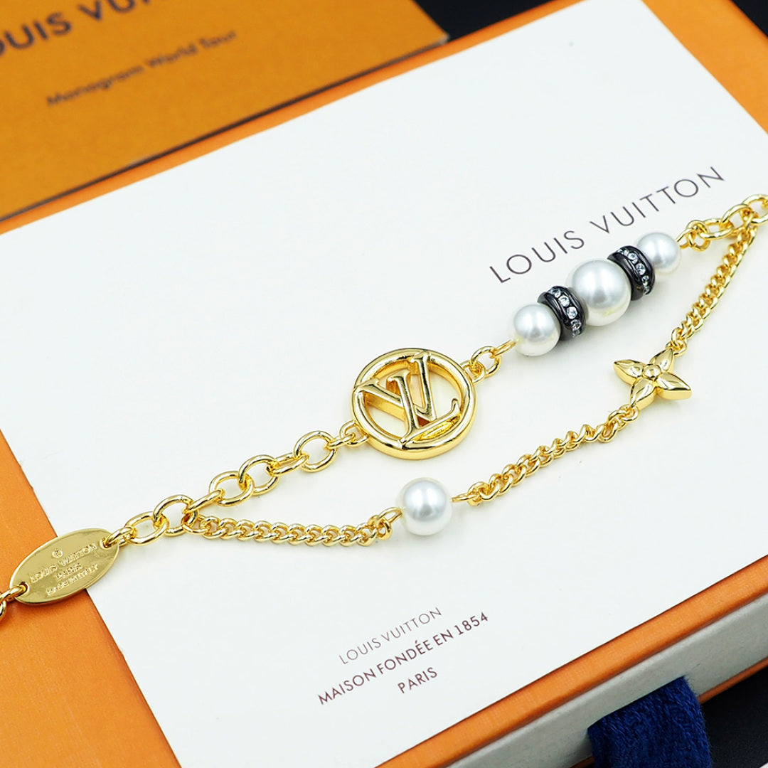 New Fashion Luxury Exquisite Women's  MdchightPeerl Bracelet