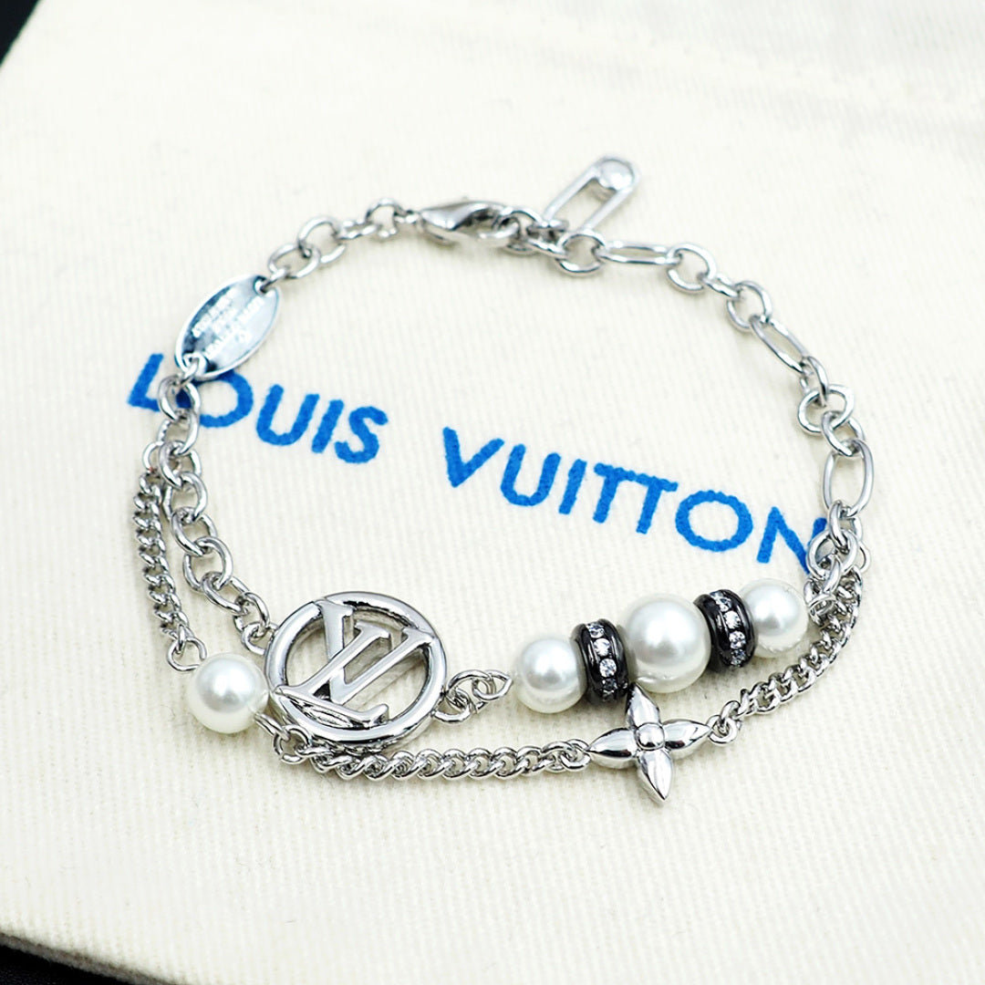 New Fashion Luxury Exquisite Women's  MdchightPeerl Bracelet