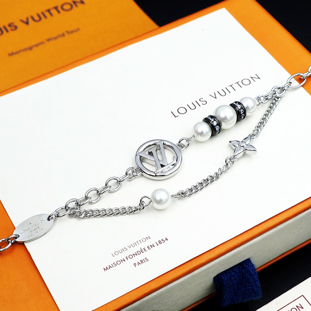 New Fashion Luxury Exquisite Women's  MdchightPeerl Bracelet