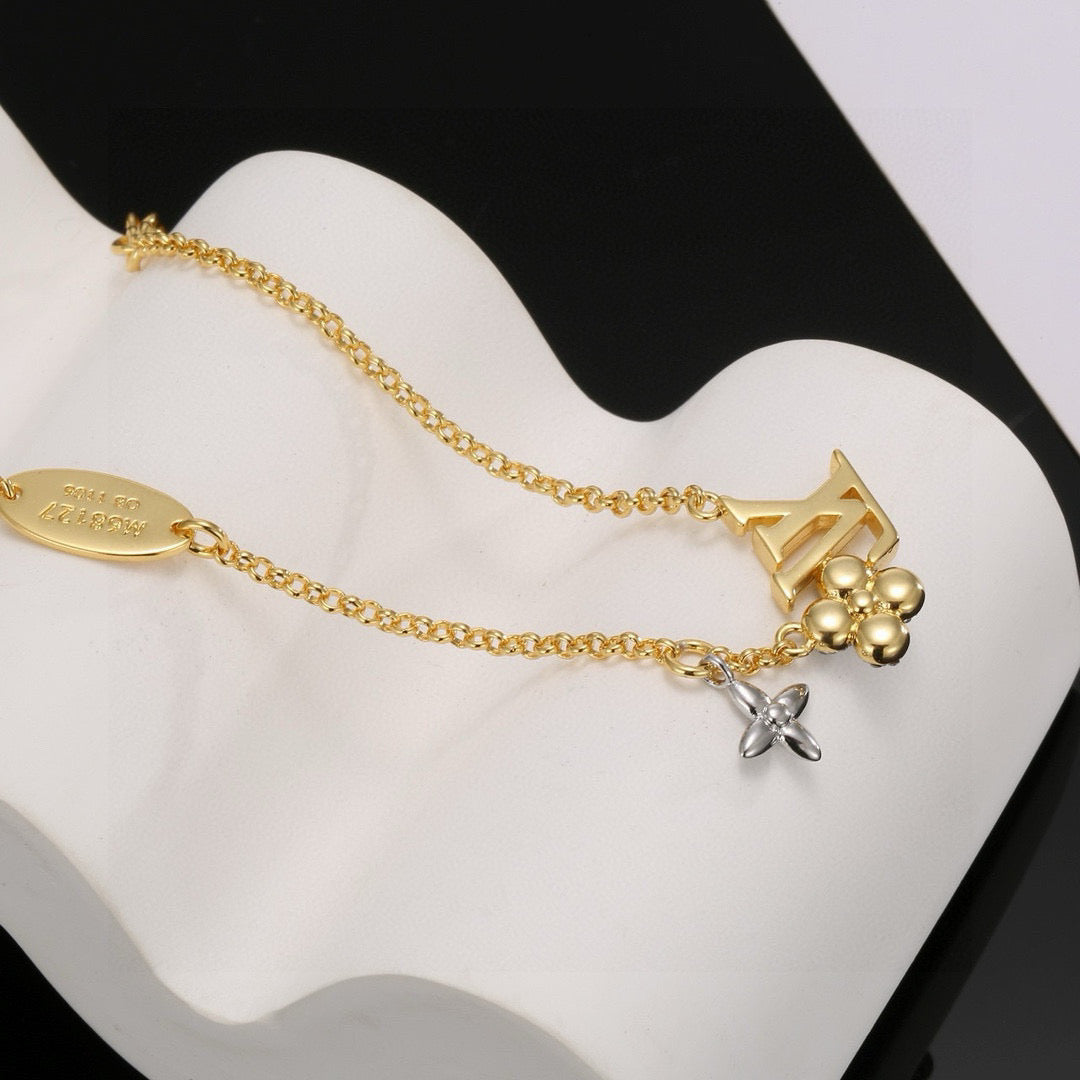 New Fashion Luxury Exquisite Women's  Bracelet