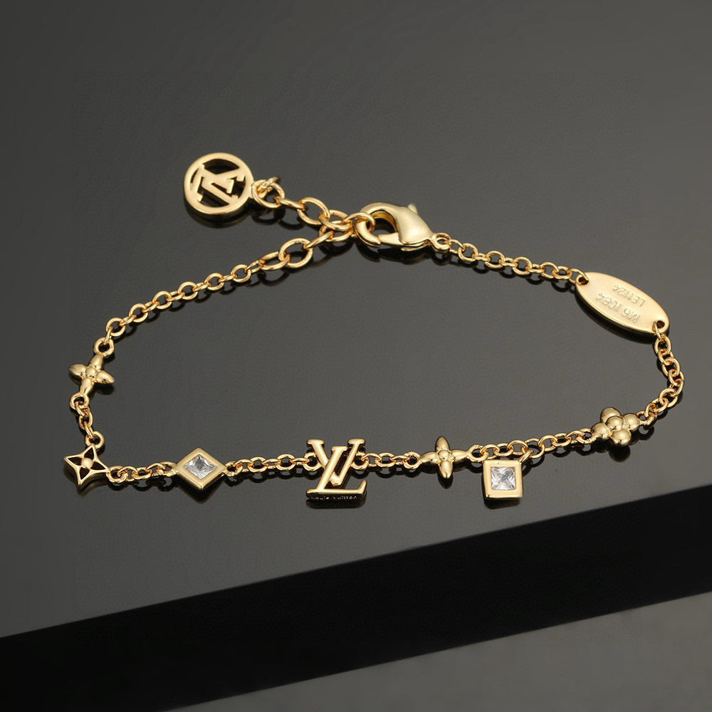 New Fashion Luxury Exquisite Women's  Bracelet