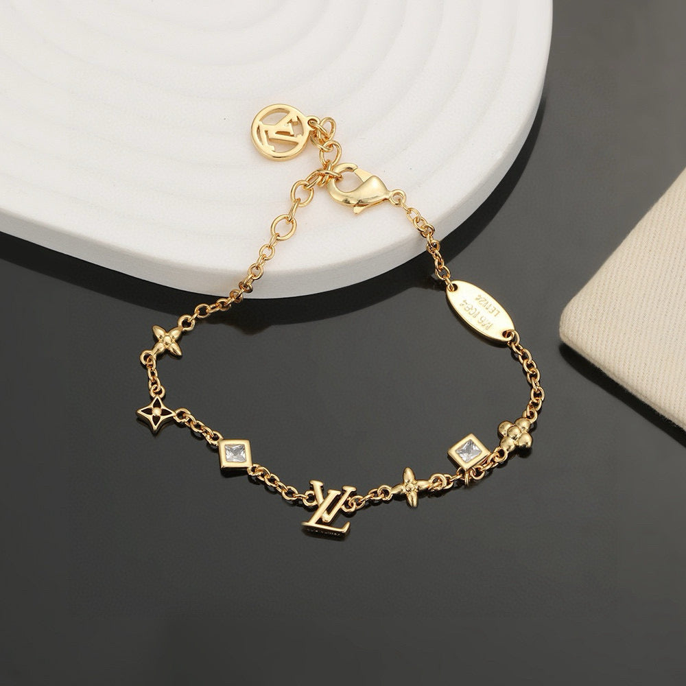 New Fashion Luxury Exquisite Women's  Bracelet