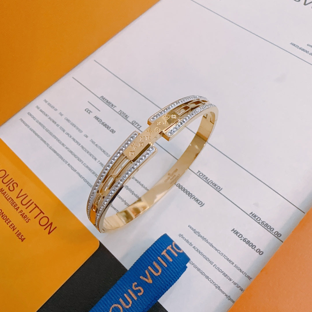 New Fashion Luxury Exquisite Women's  Bracelet Bracelet