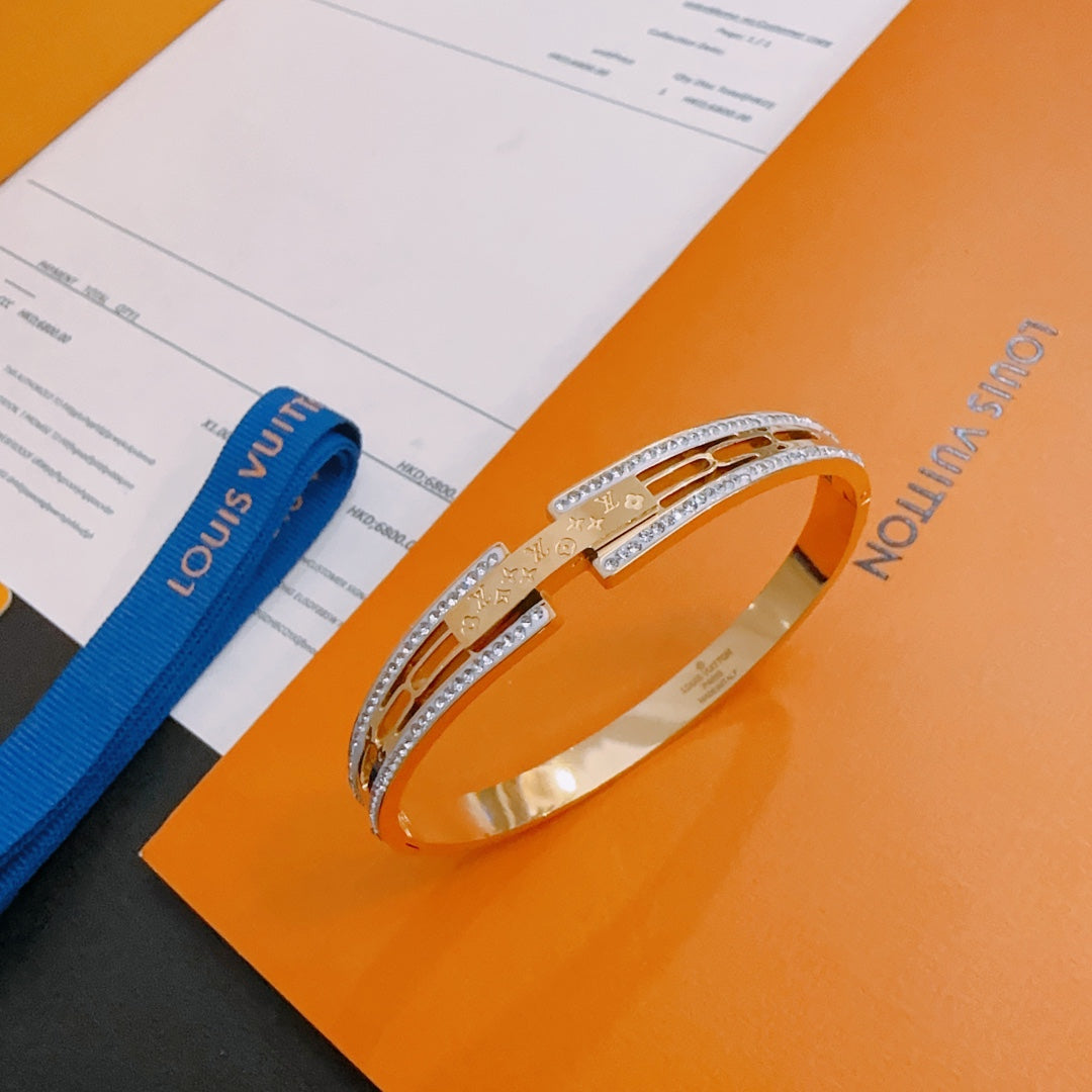 New Fashion Luxury Exquisite Women's  Bracelet Bracelet