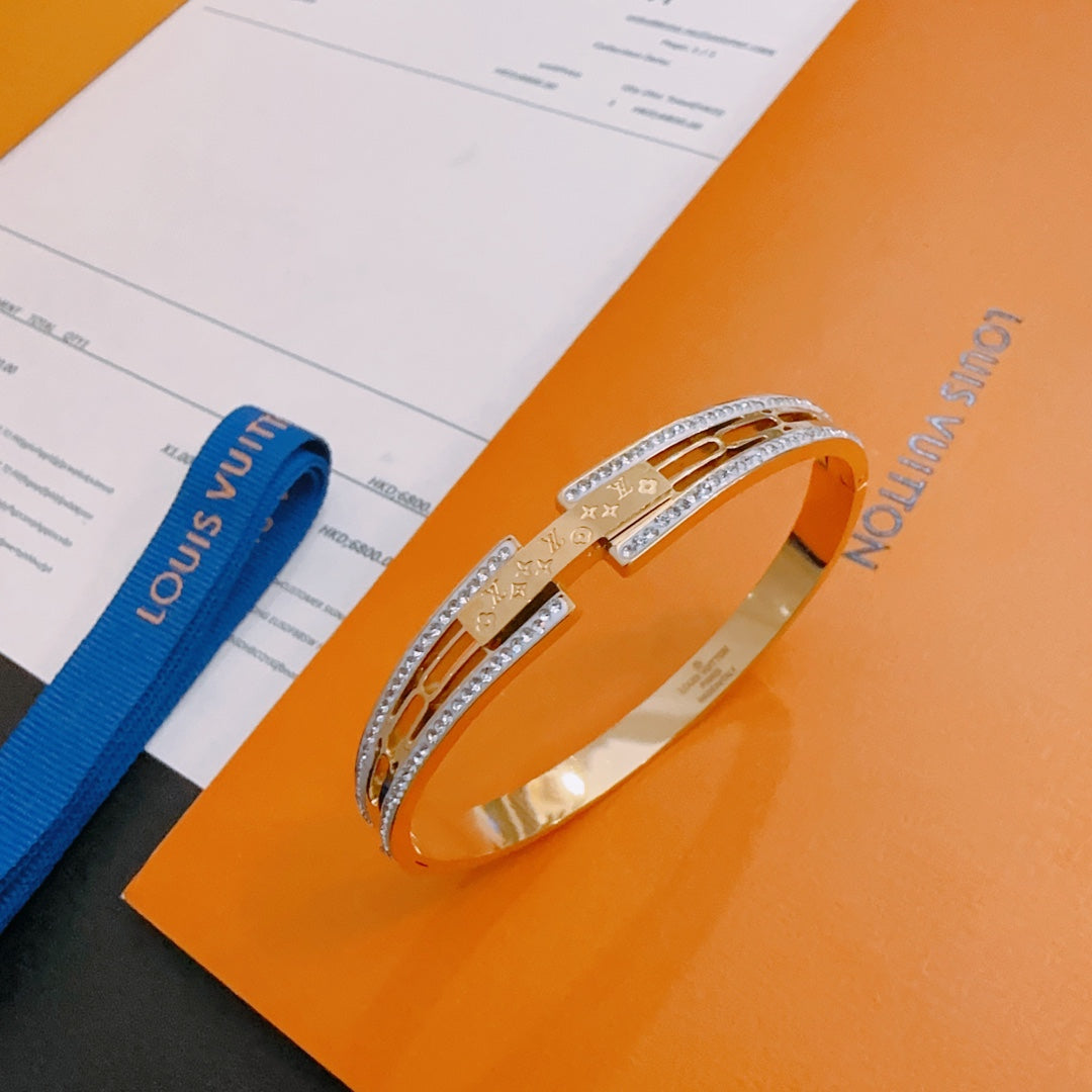 New Fashion Luxury Exquisite Women's  Bracelet Bracelet