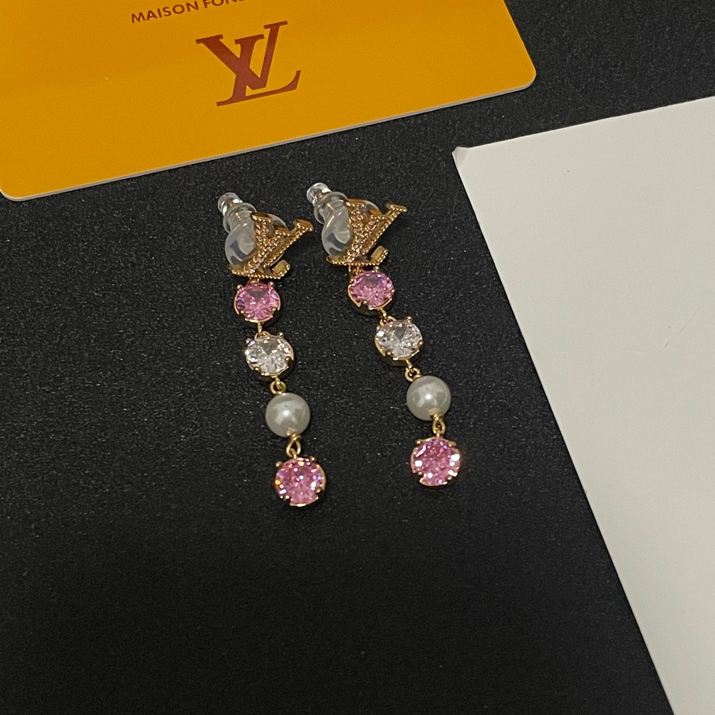 New Fashion light luxuries Exquisite Women's  Diamond studded classic presbyopia earrings