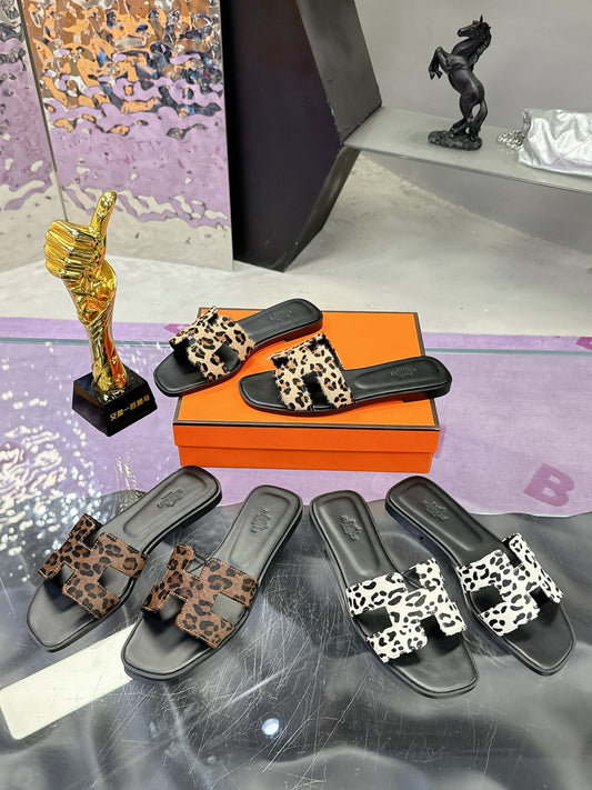 New luxury fashion Ladies' slippers Oran sandals