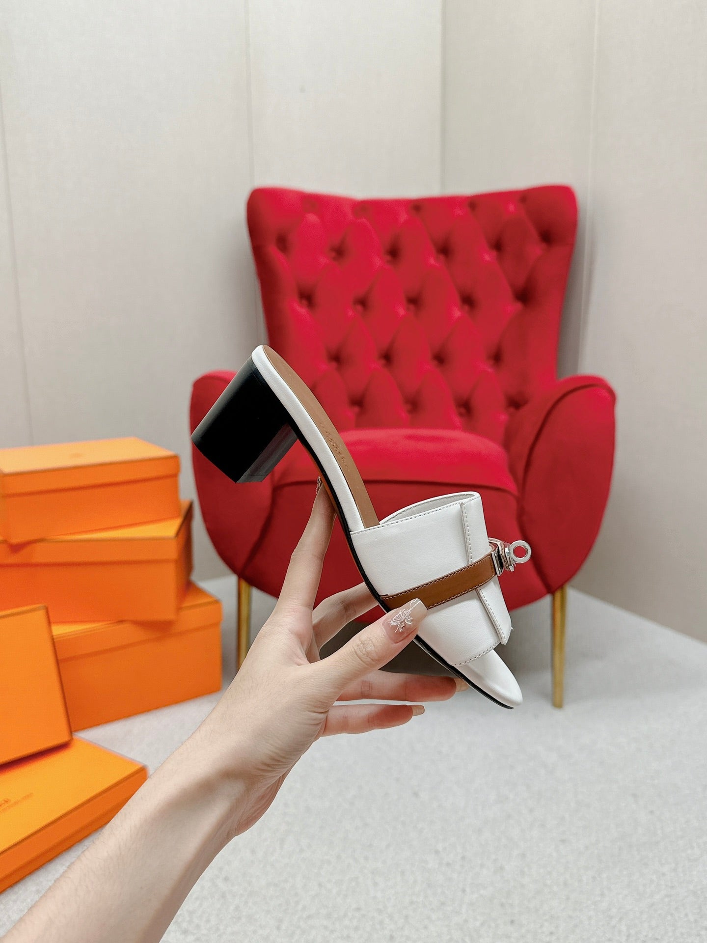 New luxury fashion Kelly Ladies' high-heeled sandals