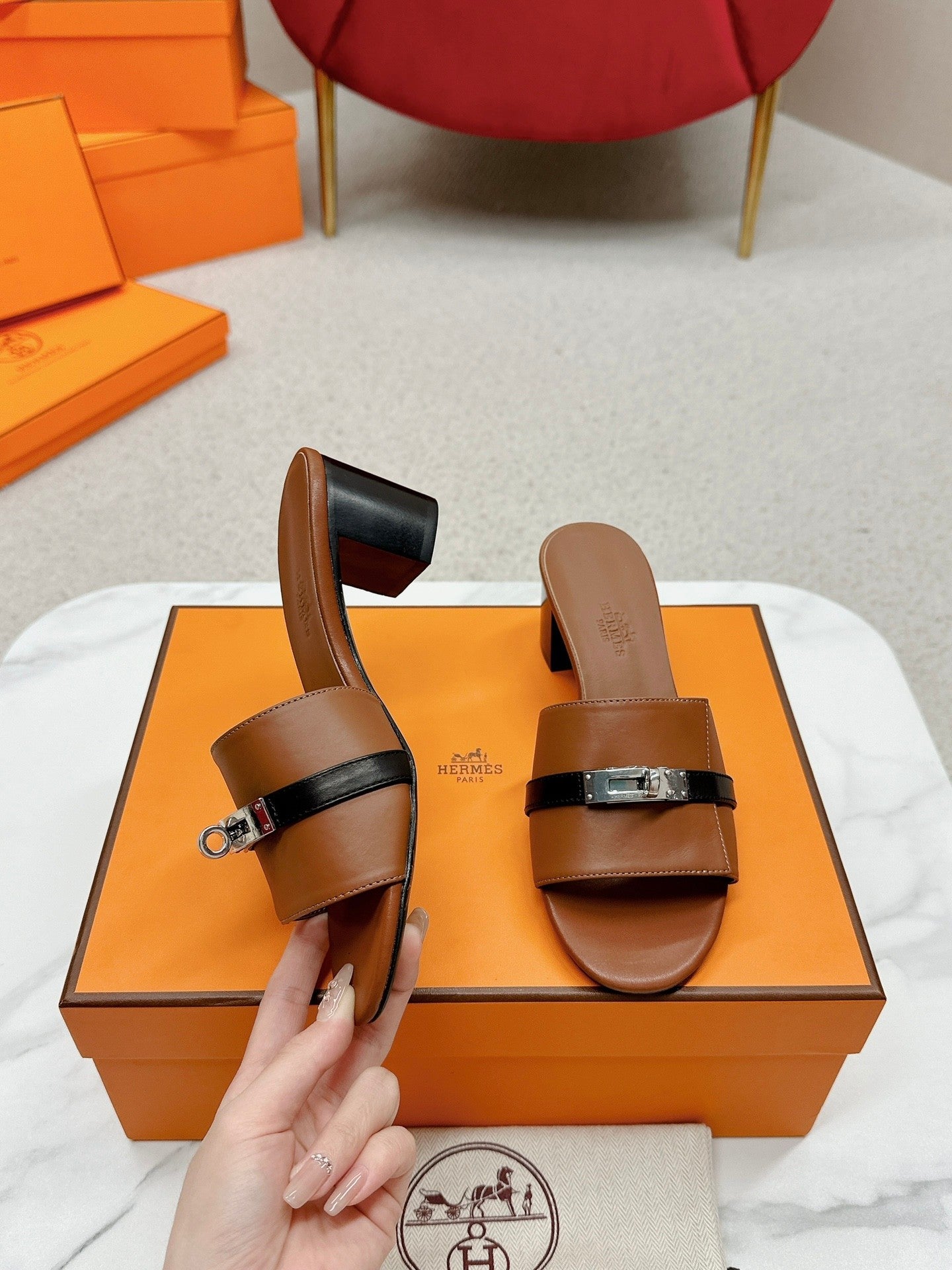 New luxury fashion Kelly Ladies' high-heeled sandals
