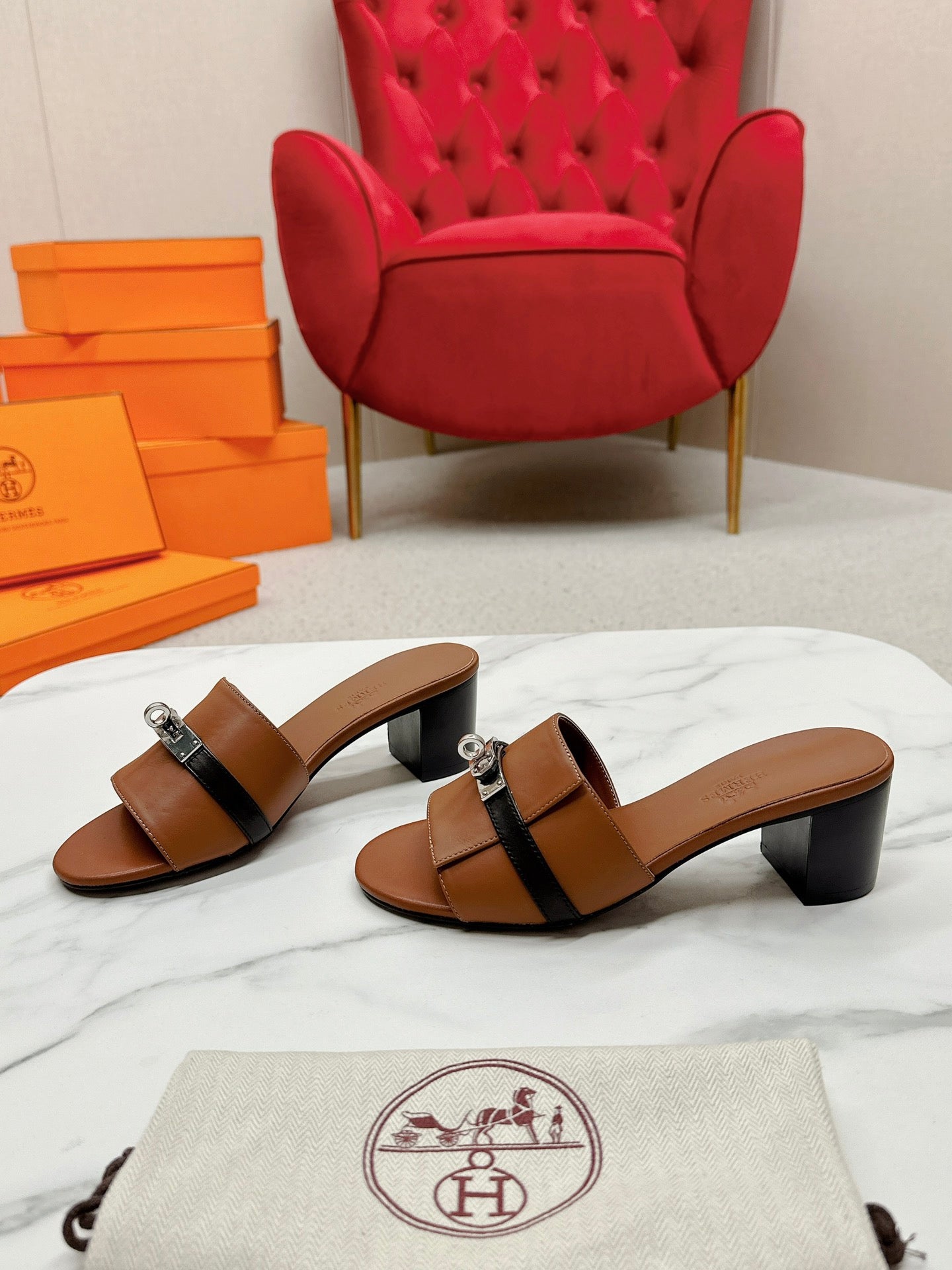 New luxury fashion Kelly Ladies' high-heeled sandals