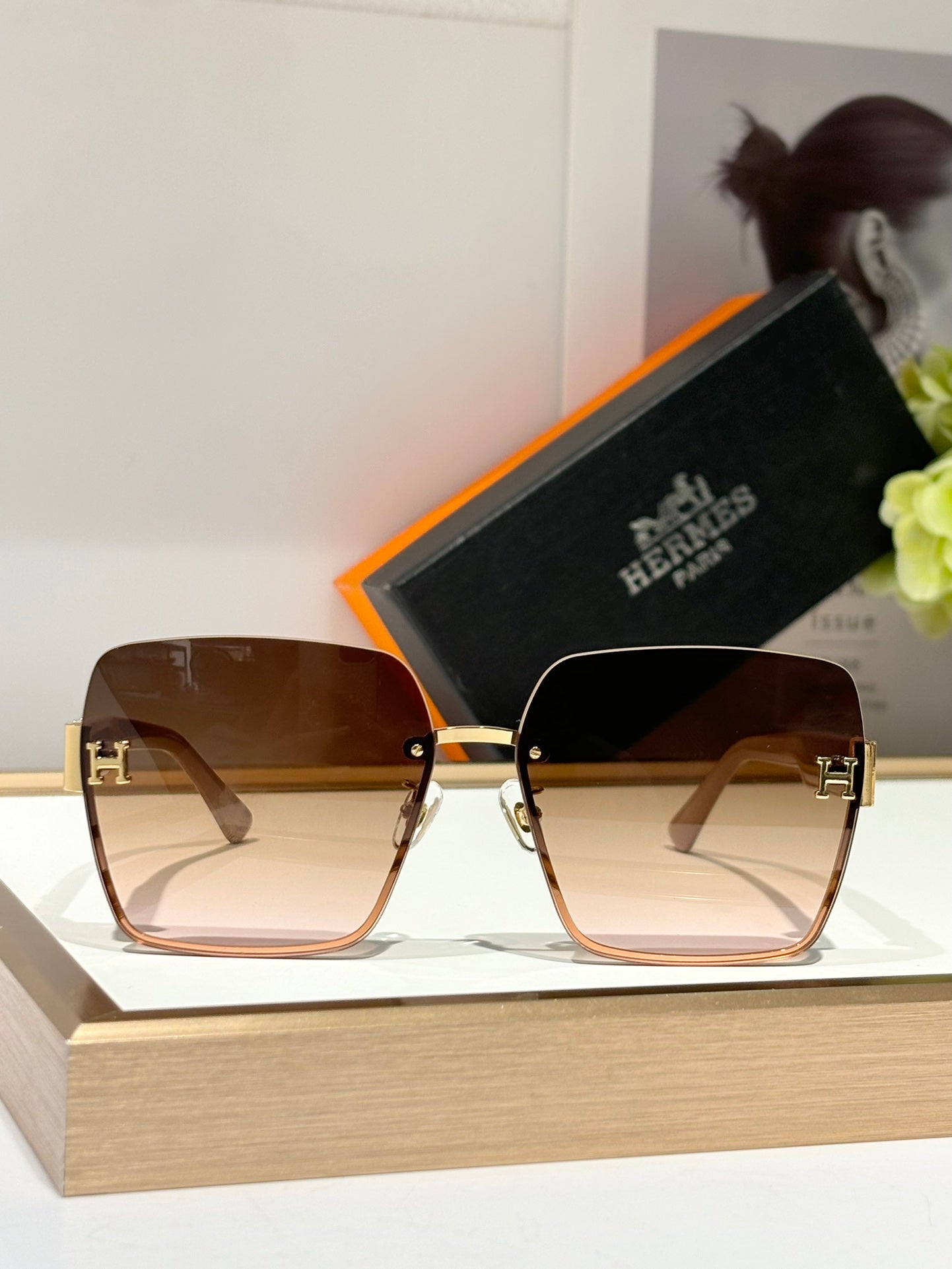New trendy classic  lightweight and comfortable sunglasses