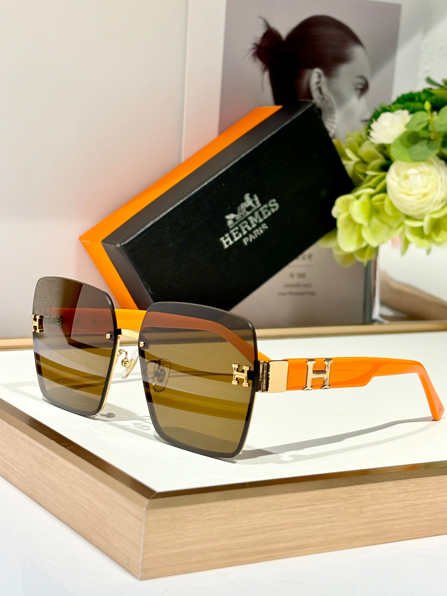 New trendy classic  lightweight and comfortable sunglasses
