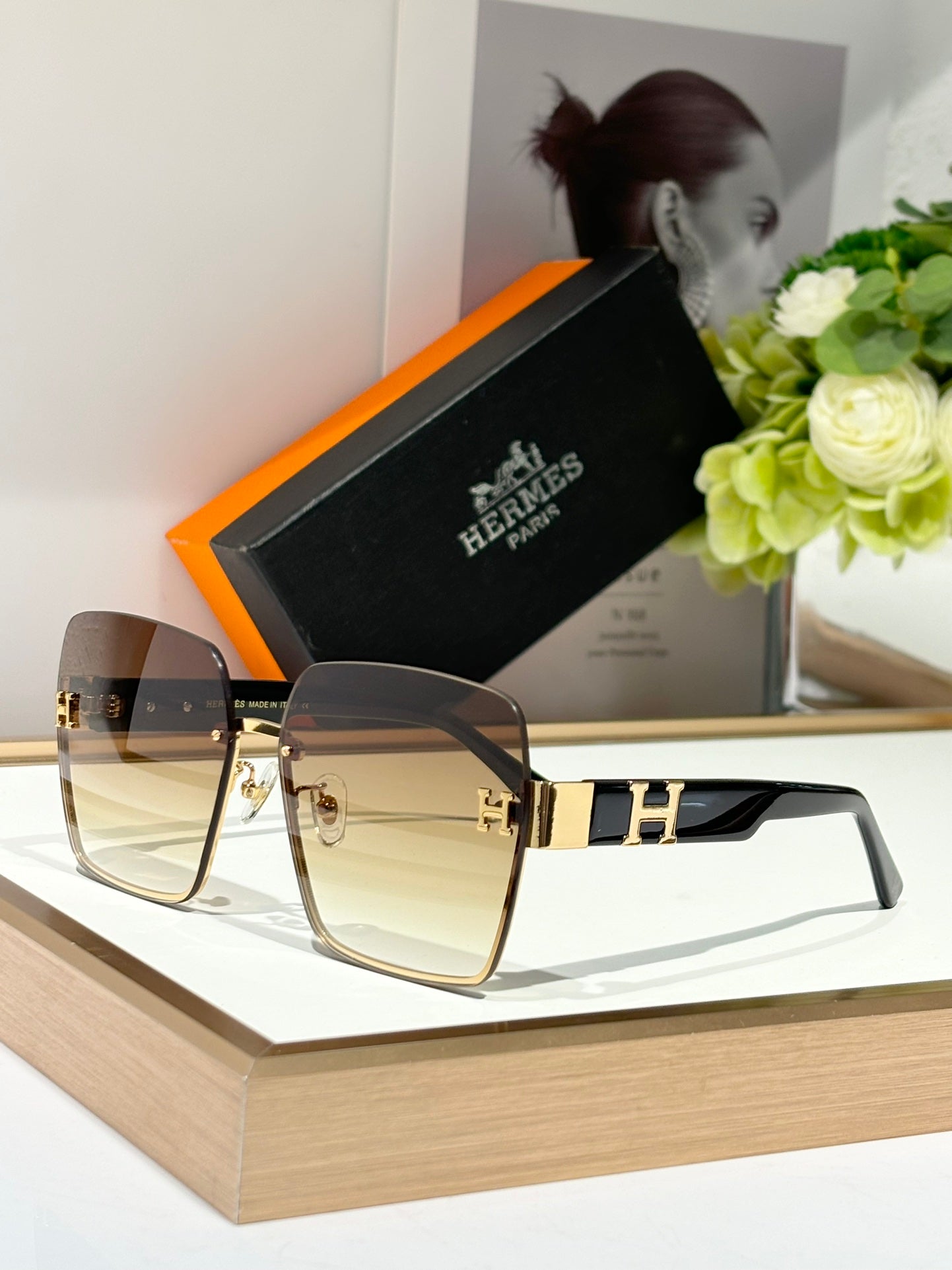 New trendy classic  lightweight and comfortable sunglasses