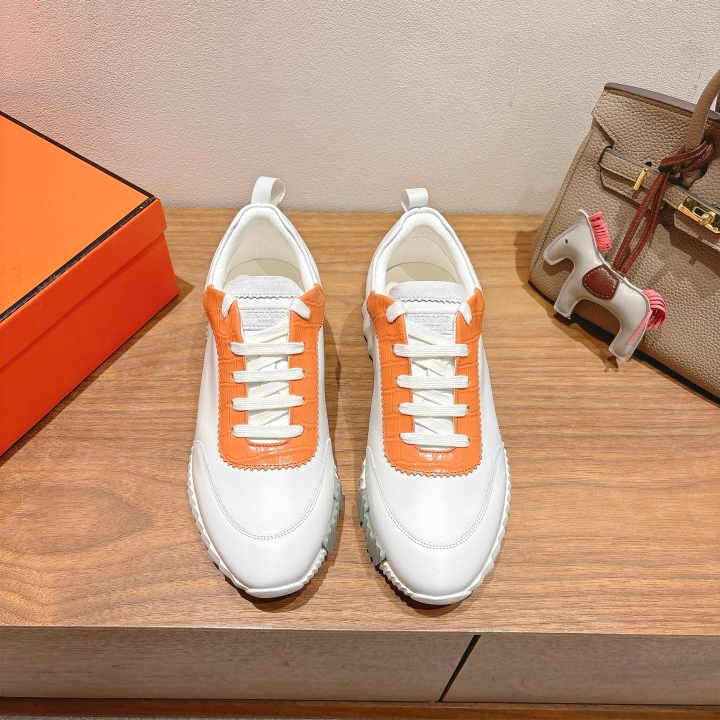 New luxury fashion Arrival Sneakers