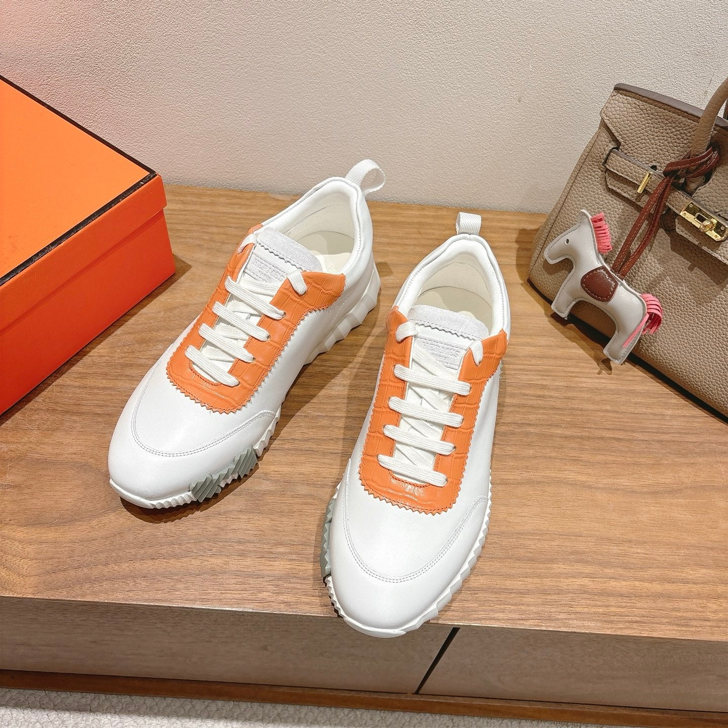 New luxury fashion Arrival Sneakers