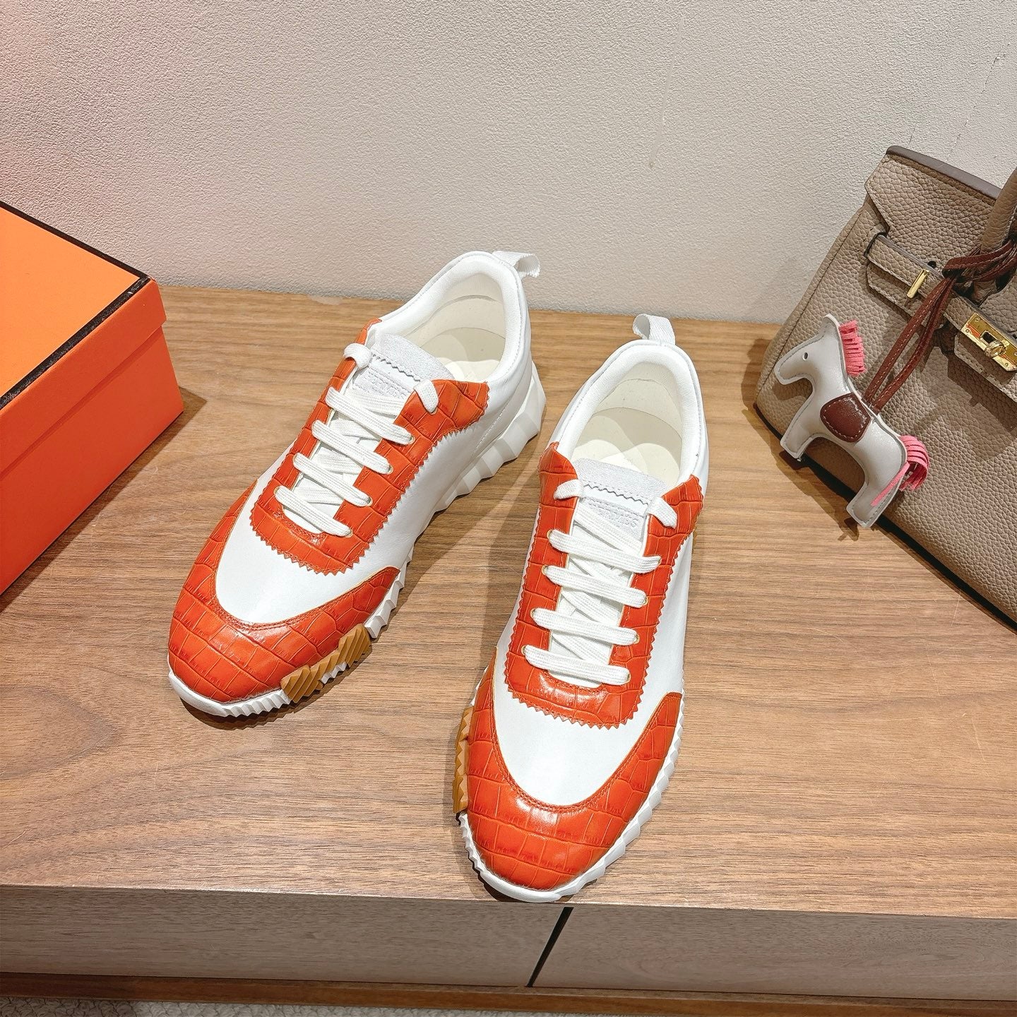 New luxury fashion Arrival Sneakers