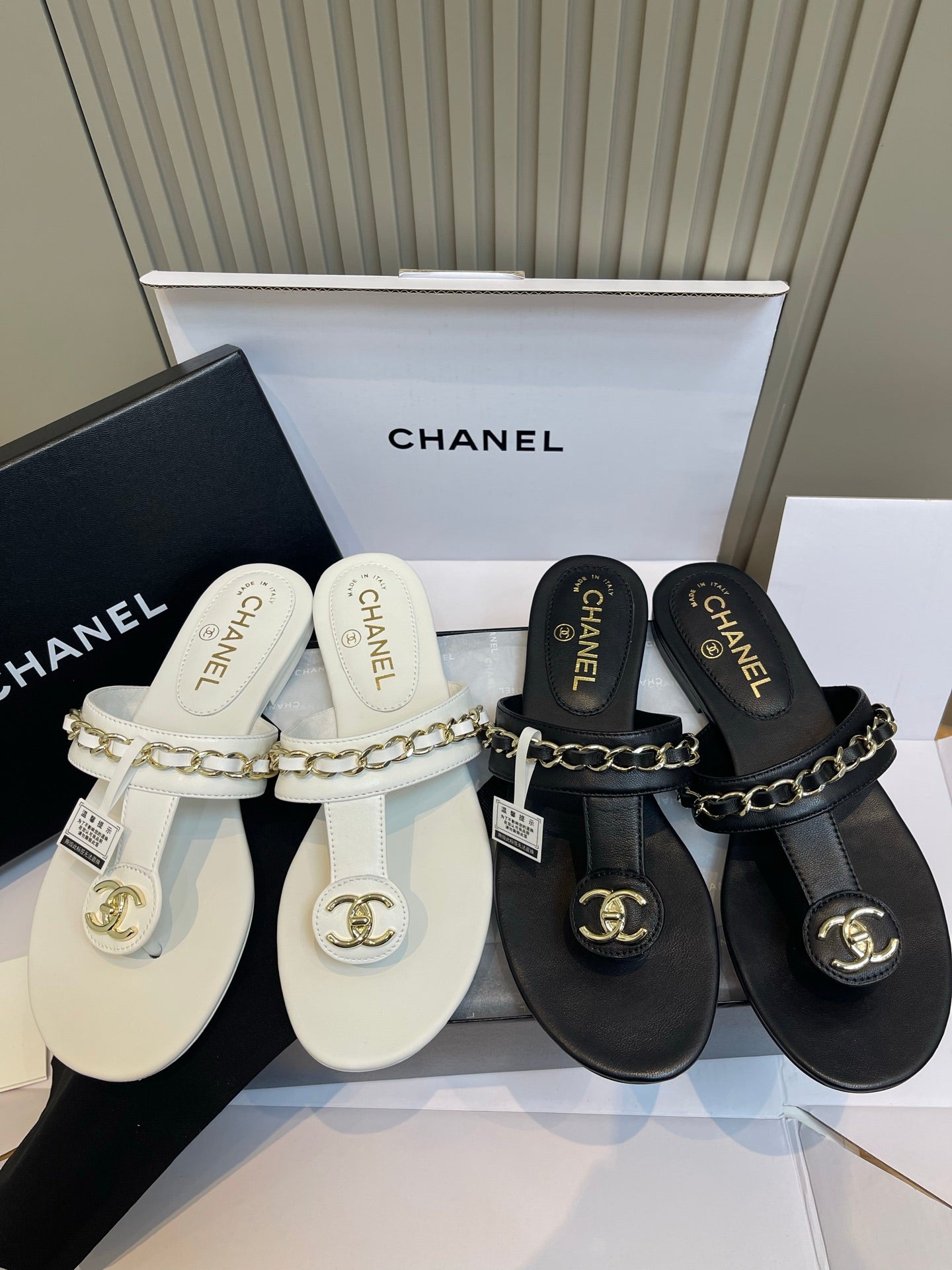 New luxury fashion Double C "logo" chain sandals
