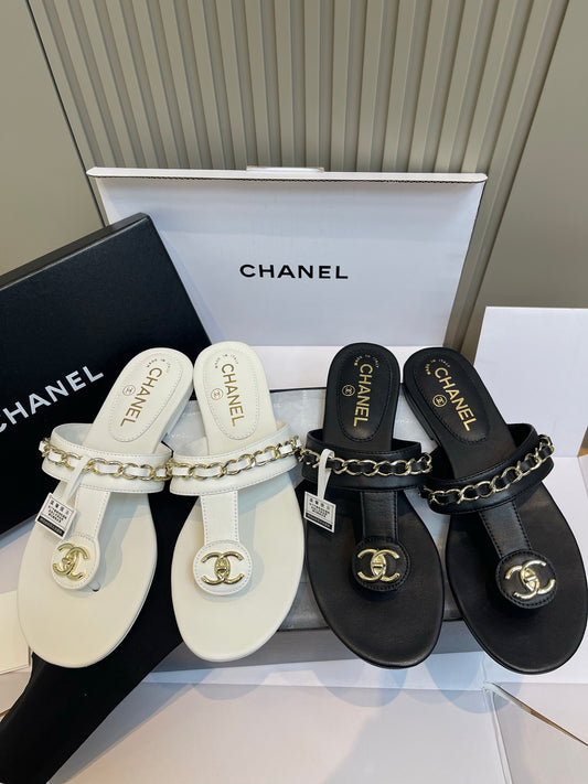 New luxury fashion Double C "logo" chain sandals