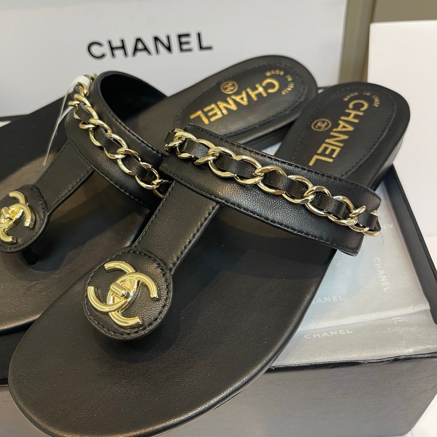 New luxury fashion Double C "logo" chain sandals