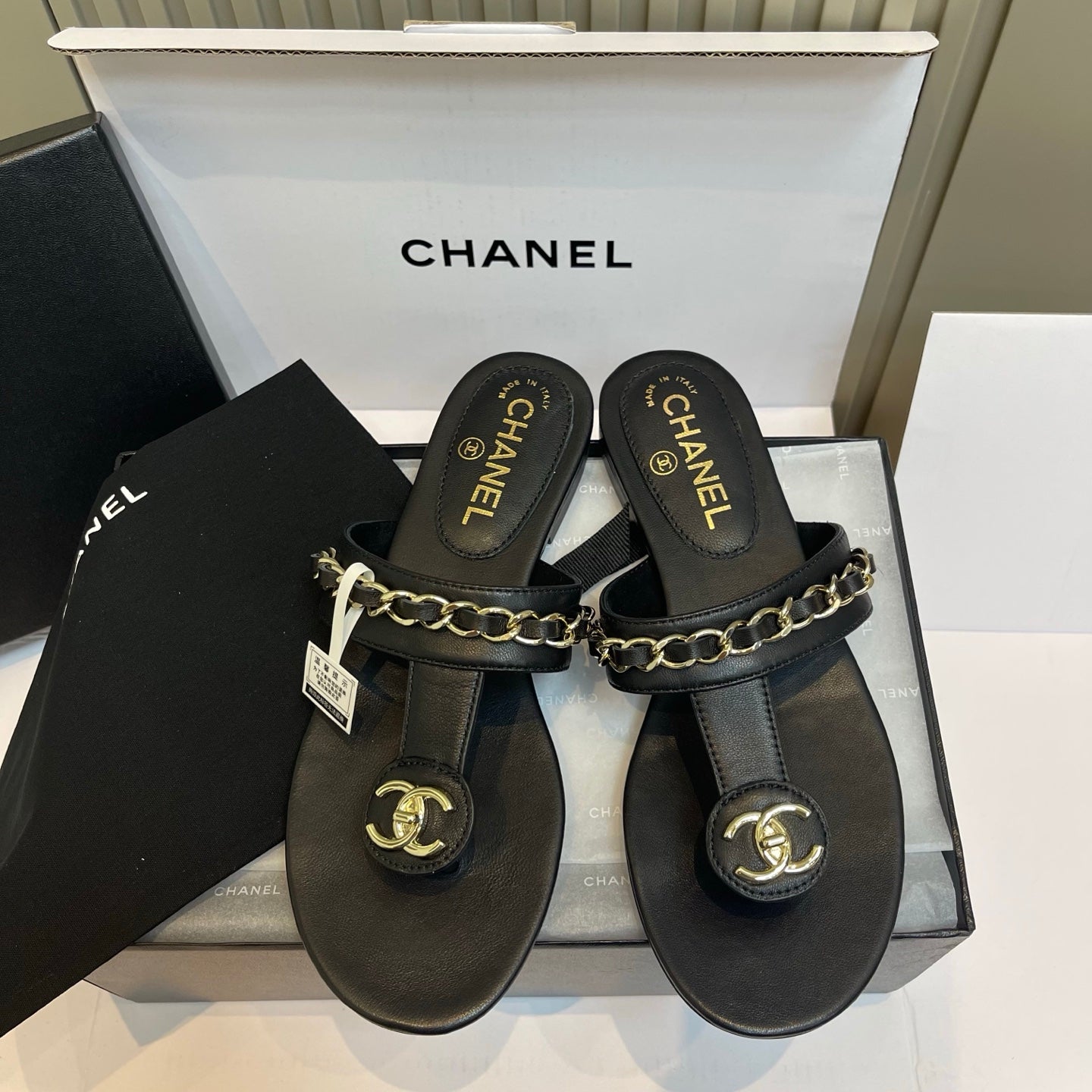 New luxury fashion Double C "logo" chain sandals