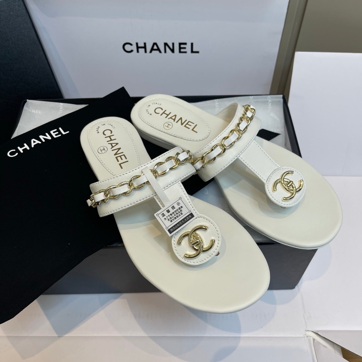 New luxury fashion Double C "logo" chain sandals