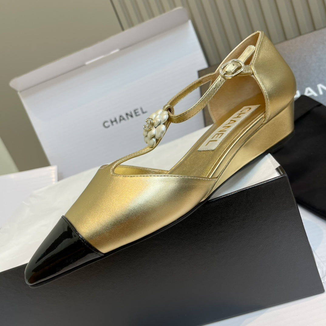 New luxury fashion Double C "logo" ladies high heels 4.5CM