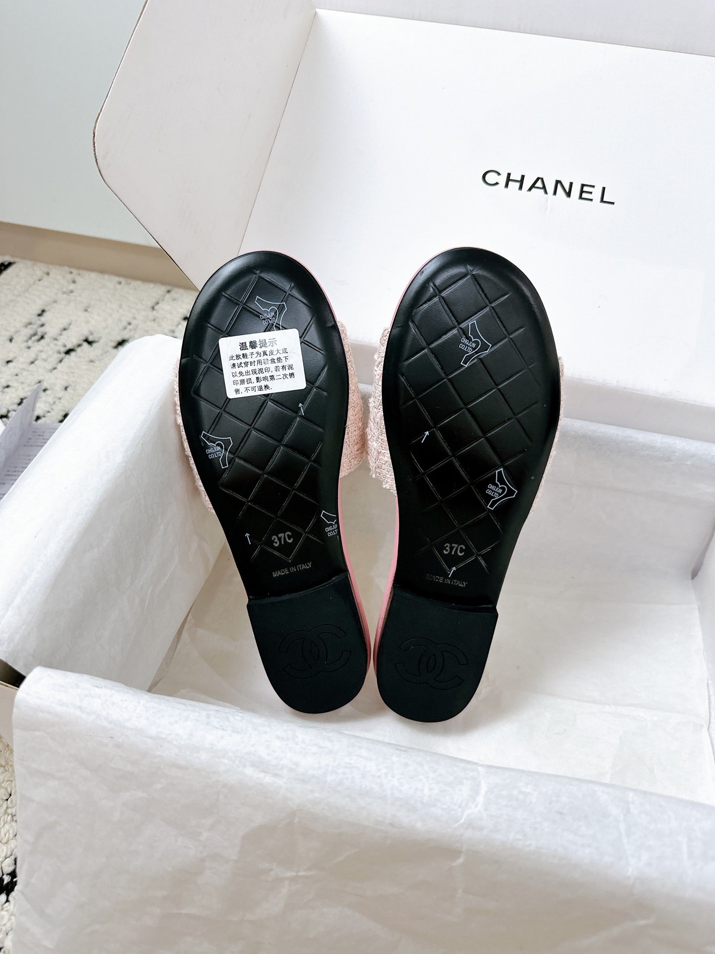 New luxury fashion Double C "logo" sandals