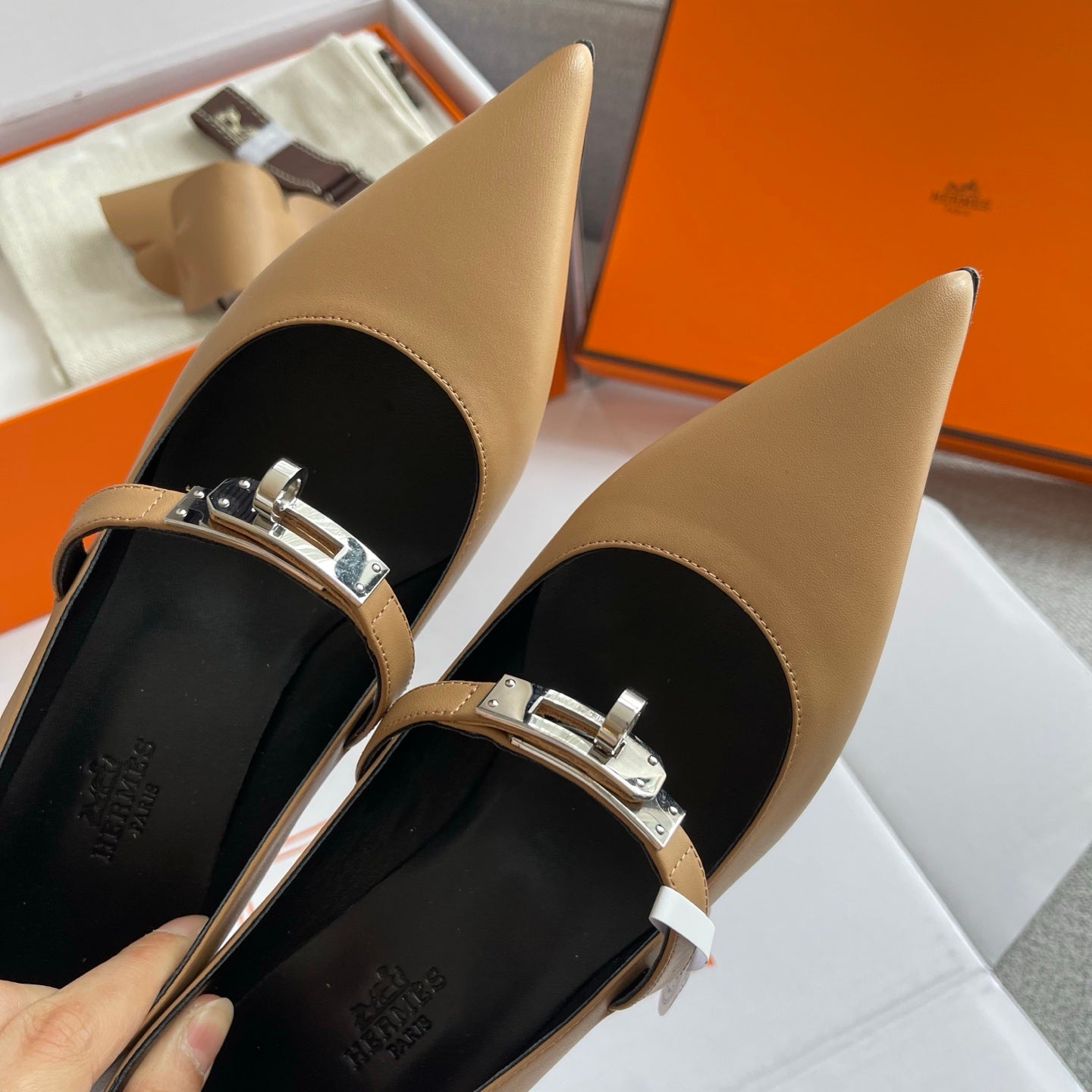 New luxury fashion Kelly  Buckle Fashion Pointed Women's High Heels