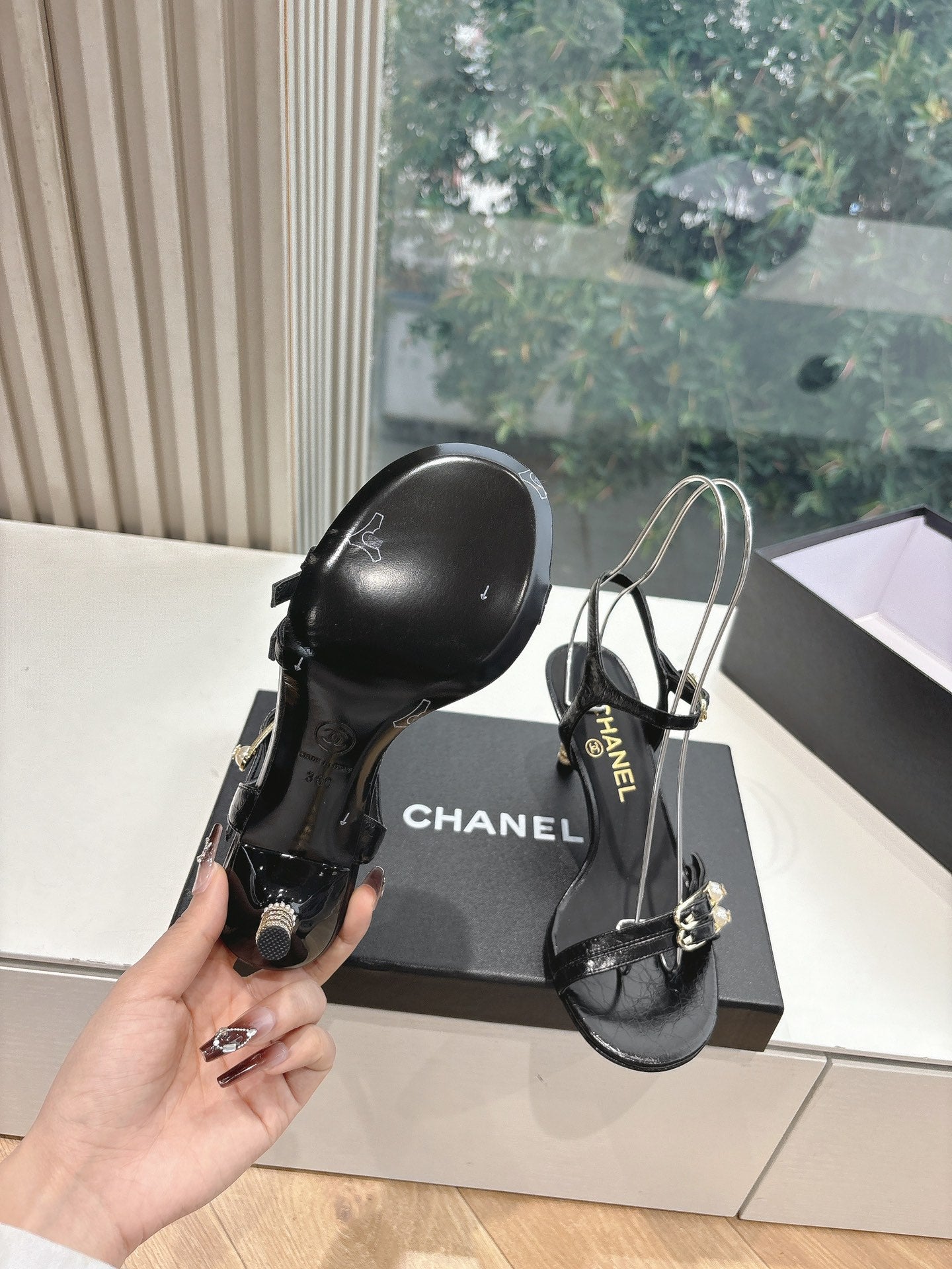 New luxury fashion Double C "logo" ladies high heels 7CM